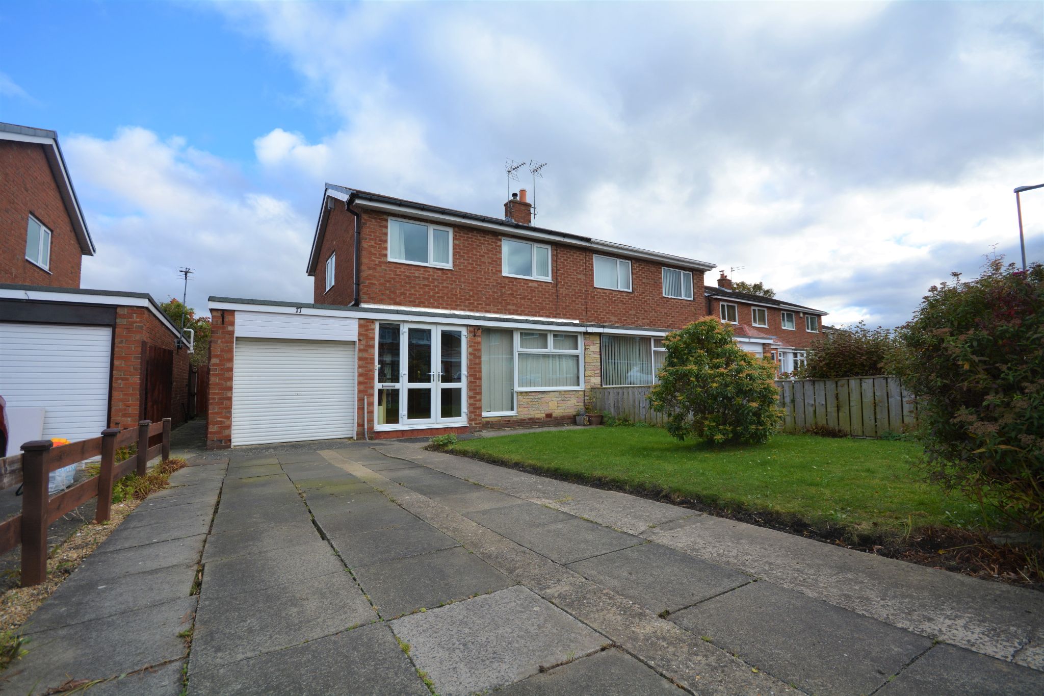 Properties Near Ardrossan, Chester Le Street, DH2 Sales & Lettings